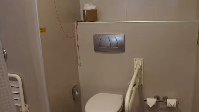 King Accessible Room 